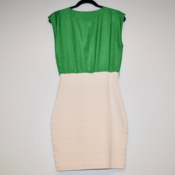 Express Green/Cream Dress Size S - Picture 3 of 5